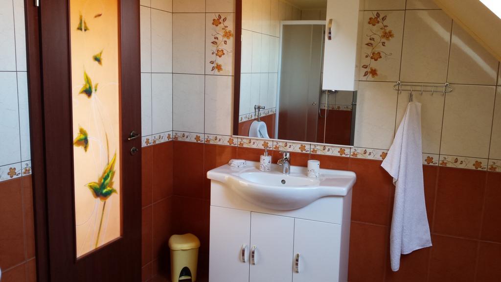 Hotel Casa Lenke Săcele Pokój zdjęcie
