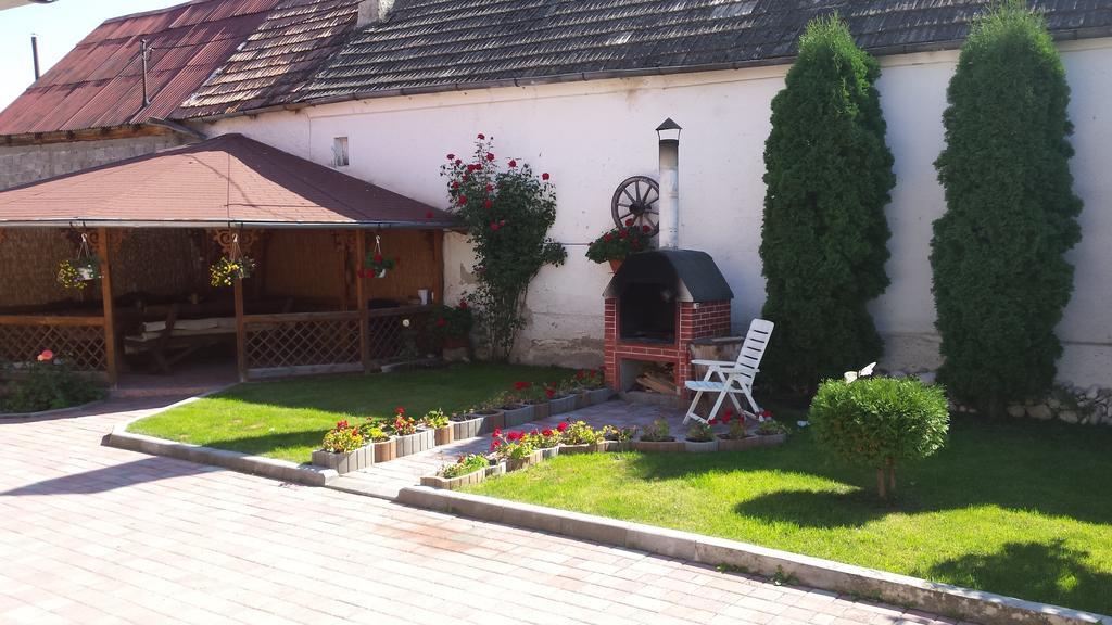Hotel Casa Lenke Săcele Zewnętrze zdjęcie