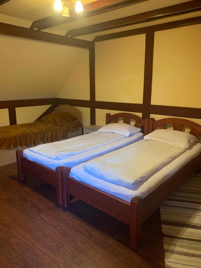 Hotel Casa Lenke Săcele Zewnętrze zdjęcie